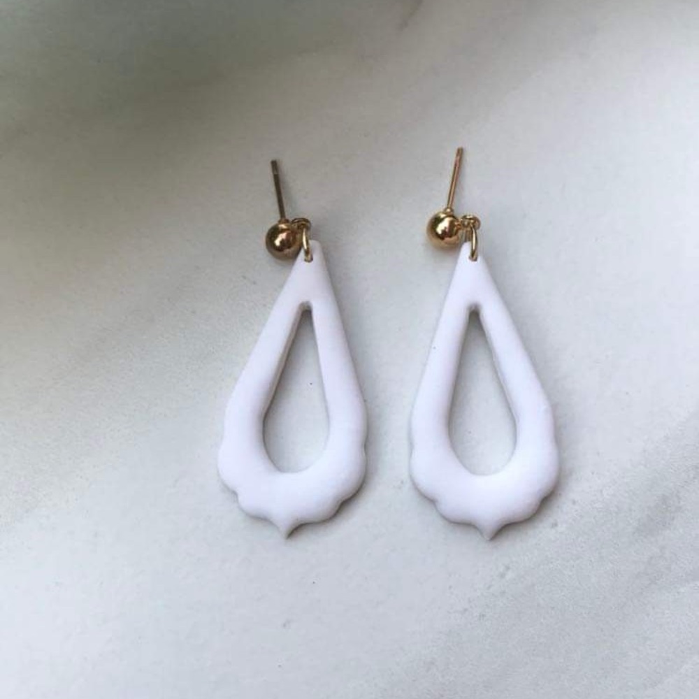 Charming White Teardrop Earrings
